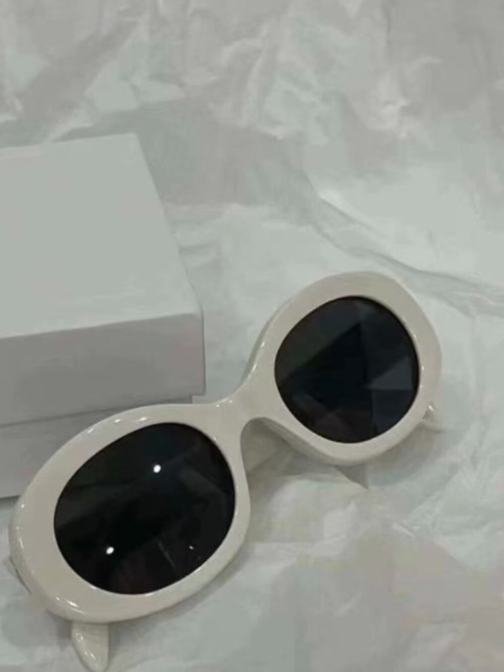 Celine Triomphe CL40194U